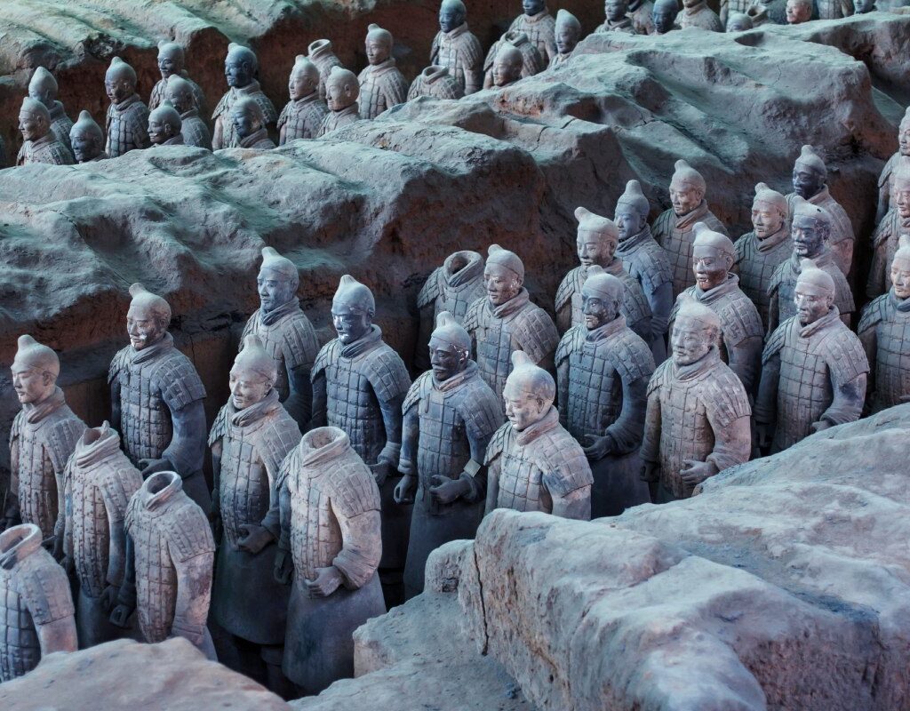 terracotta army for Qin Shi / ejército de terracota para el mausoleo de Qin Shi