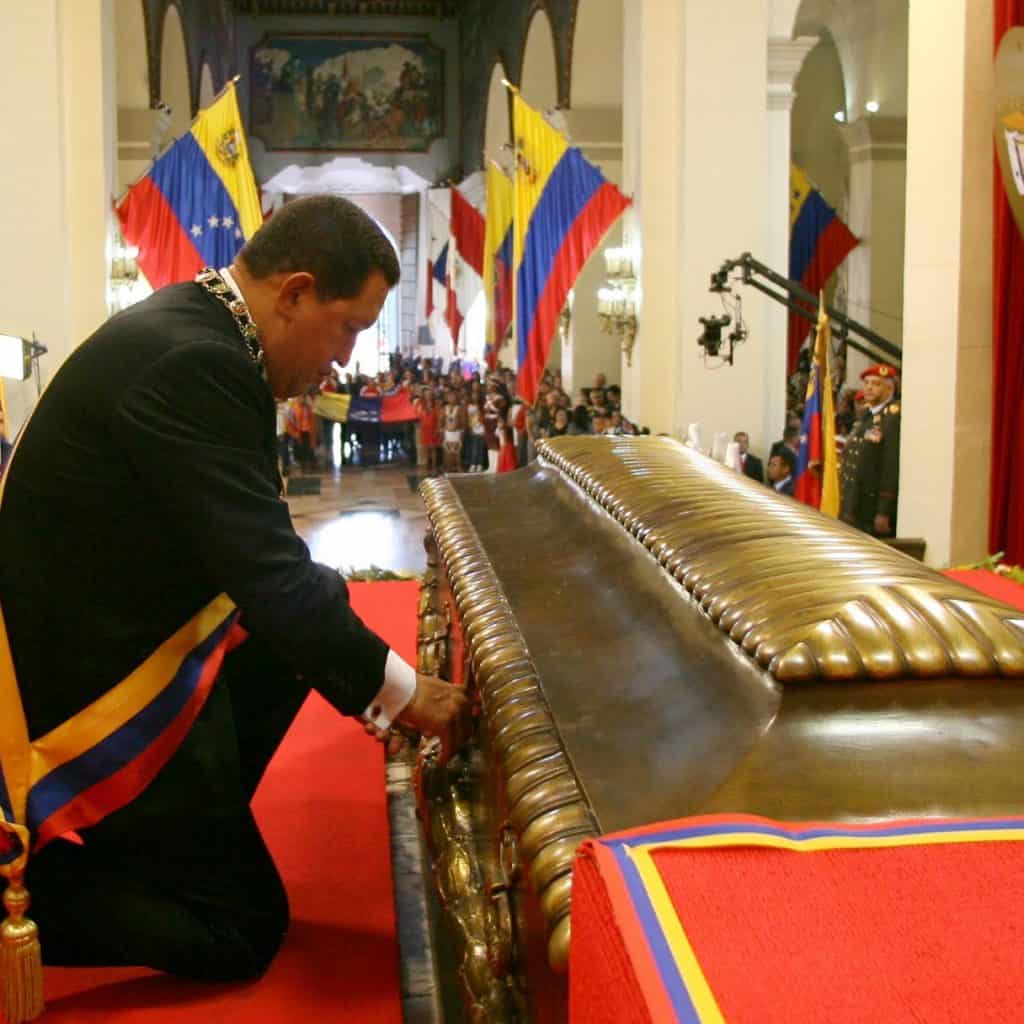 Hugo Chávez Maldición de Simón Bolívar, InfoMistico.com