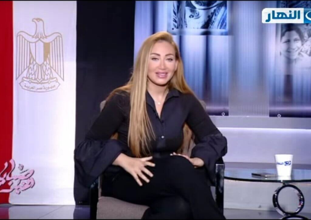 Periodista egipcia se quita velo en directo, InfoMistico.com