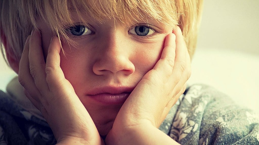 Cómo ayudar a nuestros hijos a superar las burlas / How to help our children overcome teasing