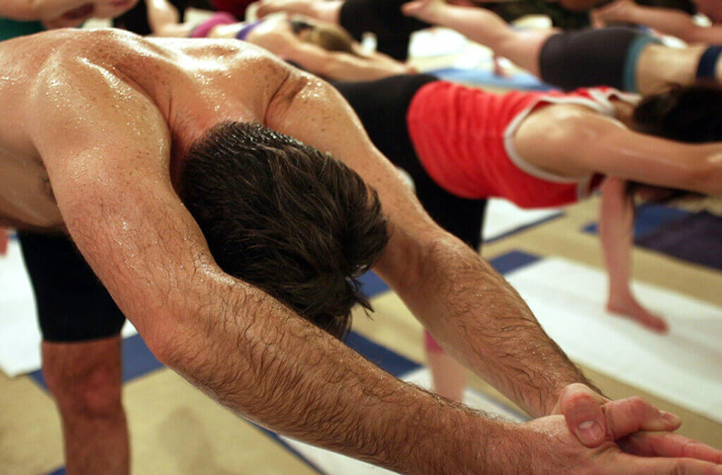 Yoga Hot — Practicar yoga a 40º de temperatura, InfoMistico.com