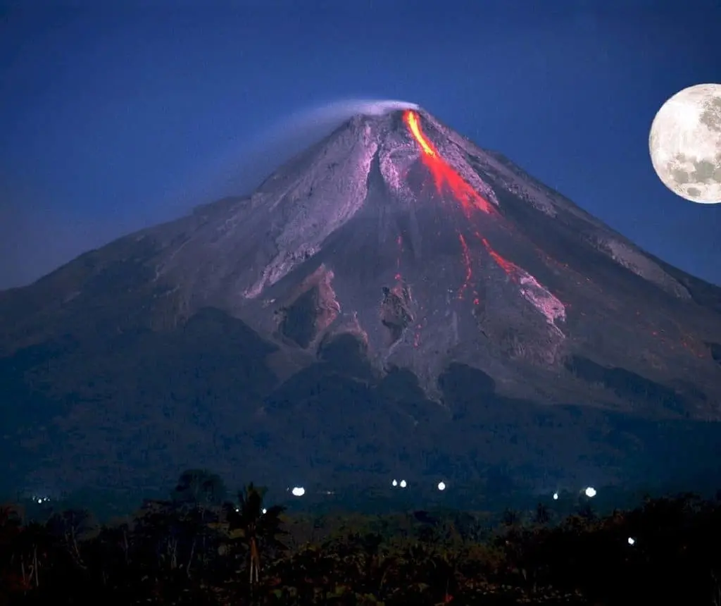 Dioses y creencias a los volcanes / Gods and volcanoes beliefs