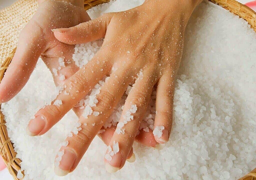 How Coarse Salt Can Cleanse Your Aura and Energy, InfoMistico.com