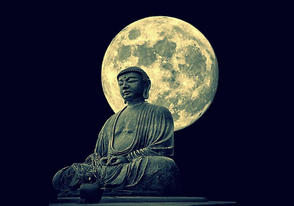 Luna Llena de Buda