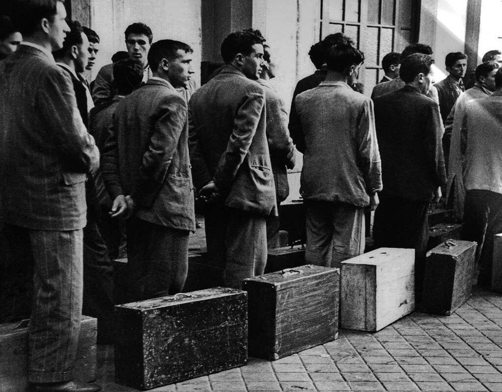 Emigration in Times of Crisis: The Case of Spain, InfoMistico.com