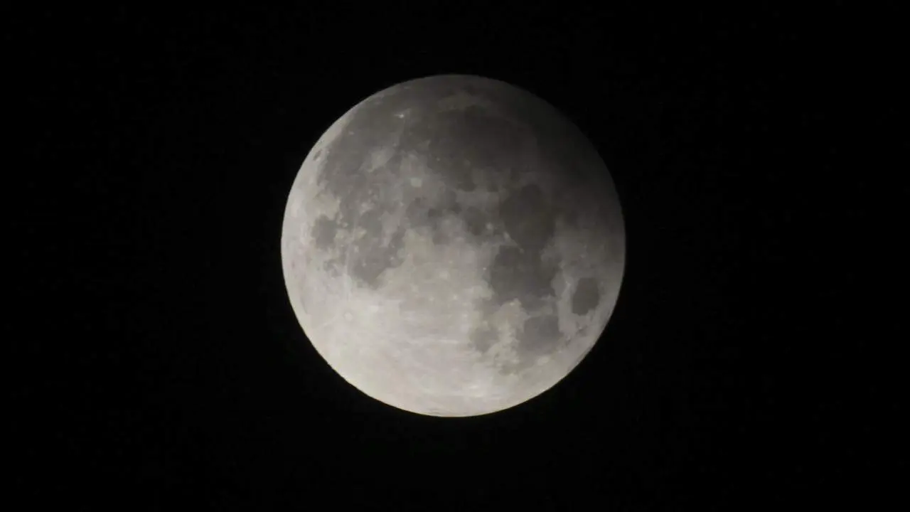 Luna Llena y Eclipse Penumbral en Géminis, InfoMistico.com