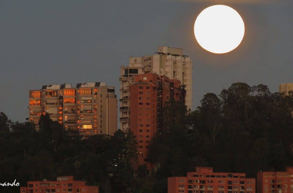 Primera Luna Llena 2021 Venezuela
