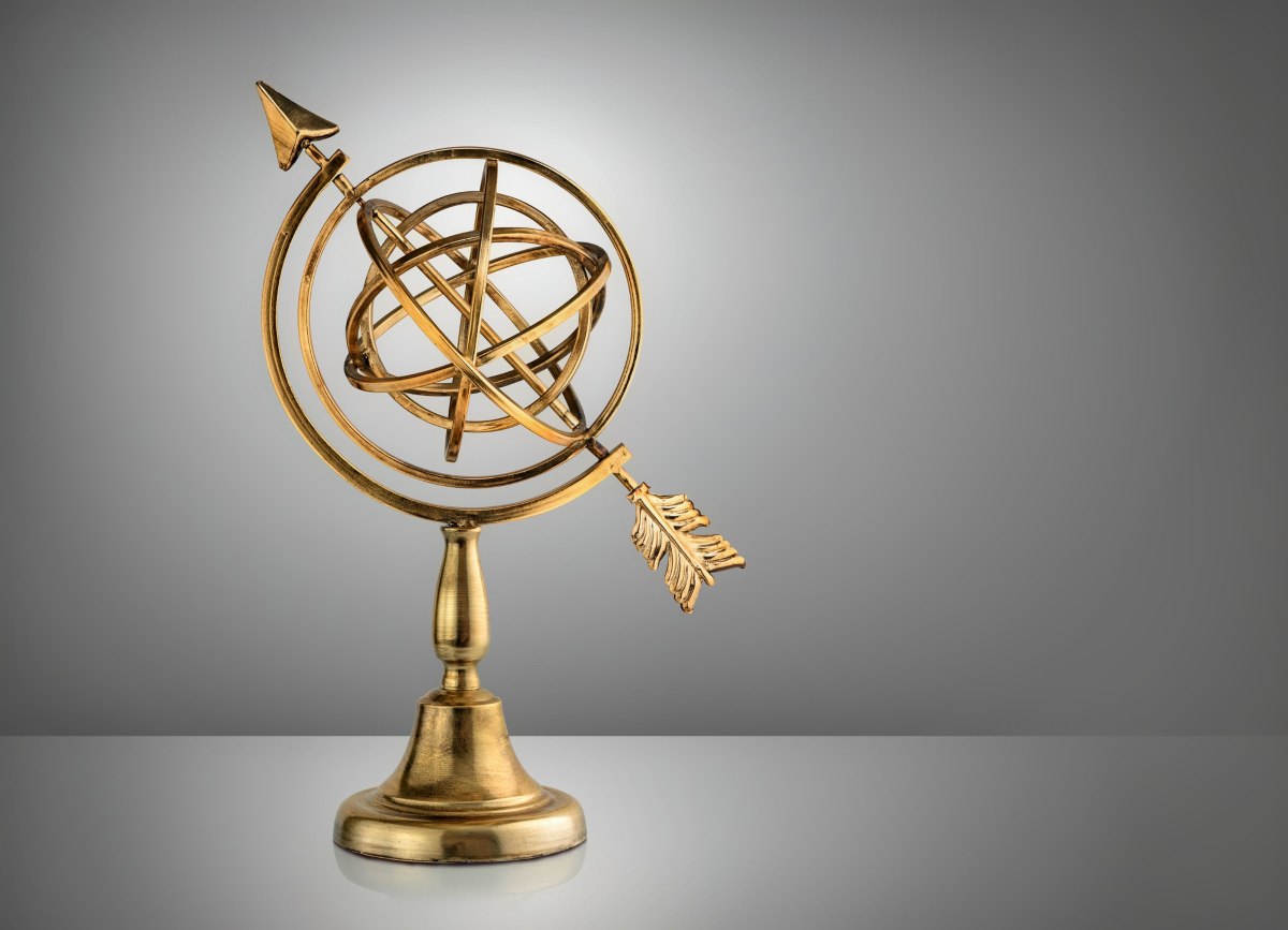 Armillary Sphere: A Legacy in Nautical and Heraldic Traditions, InfoMistico.com